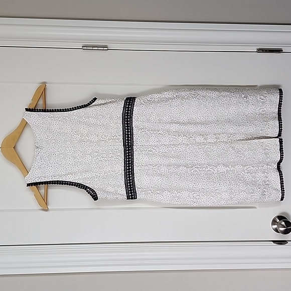 Ann Taylor White Lace Black Trim Dress 10P - Picture 8 of 9
